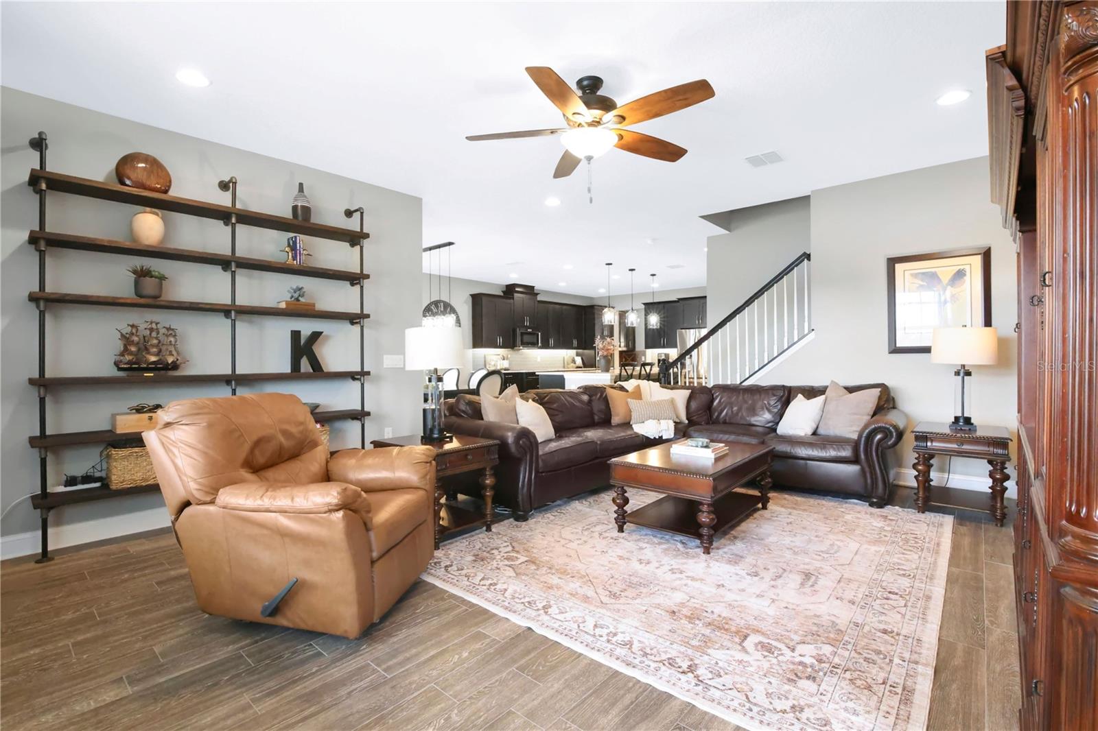 HICKORY HAMMOCK - Residential