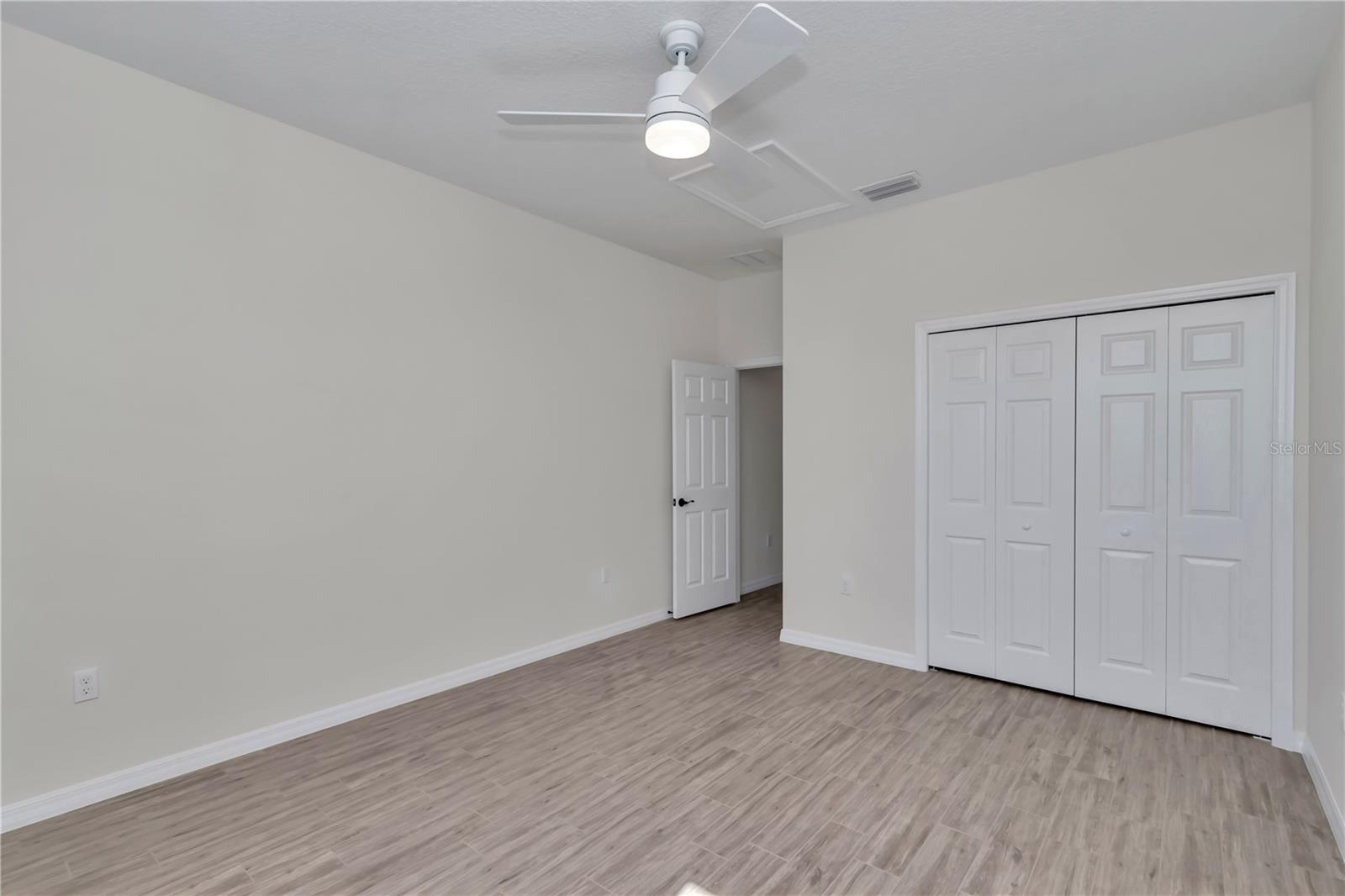 IRISH ACRES - Residential