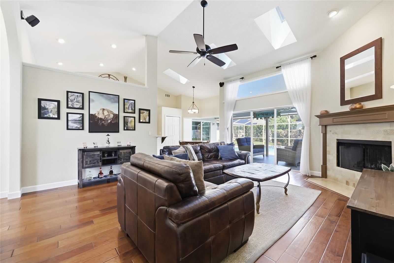 MARBLE HEAD - Residential