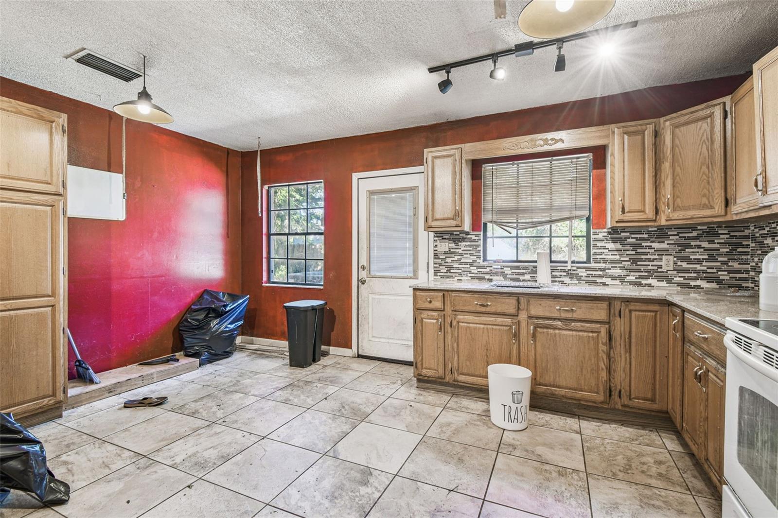 MILL POINT SUB - Residential