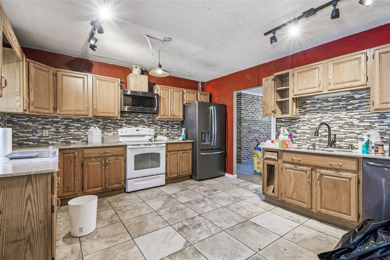 MILL POINT SUB - Residential