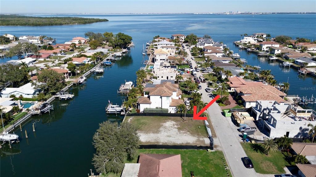 Photo of 2019 Illinois Avenue NE, St Petersburg, FL 33703 (MLS # TB8493433)