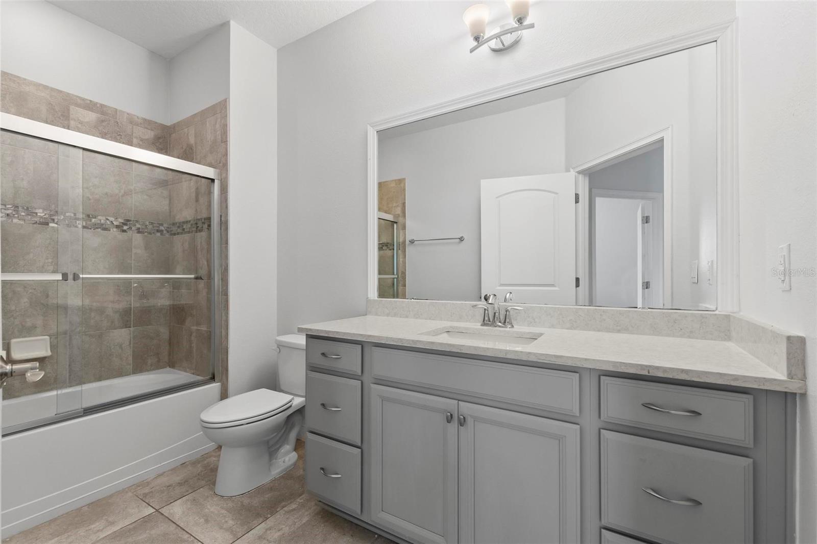 WESTPORT RESERVE - Residential