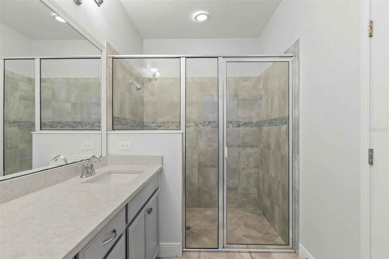 WESTPORT RESERVE - Residential