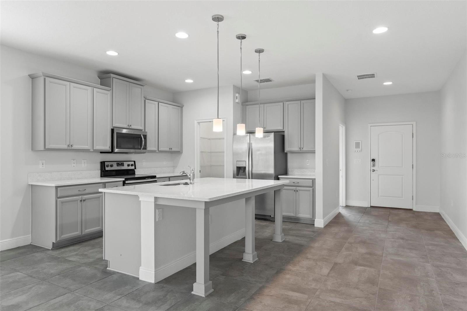 WESTPORT RESERVE - Residential