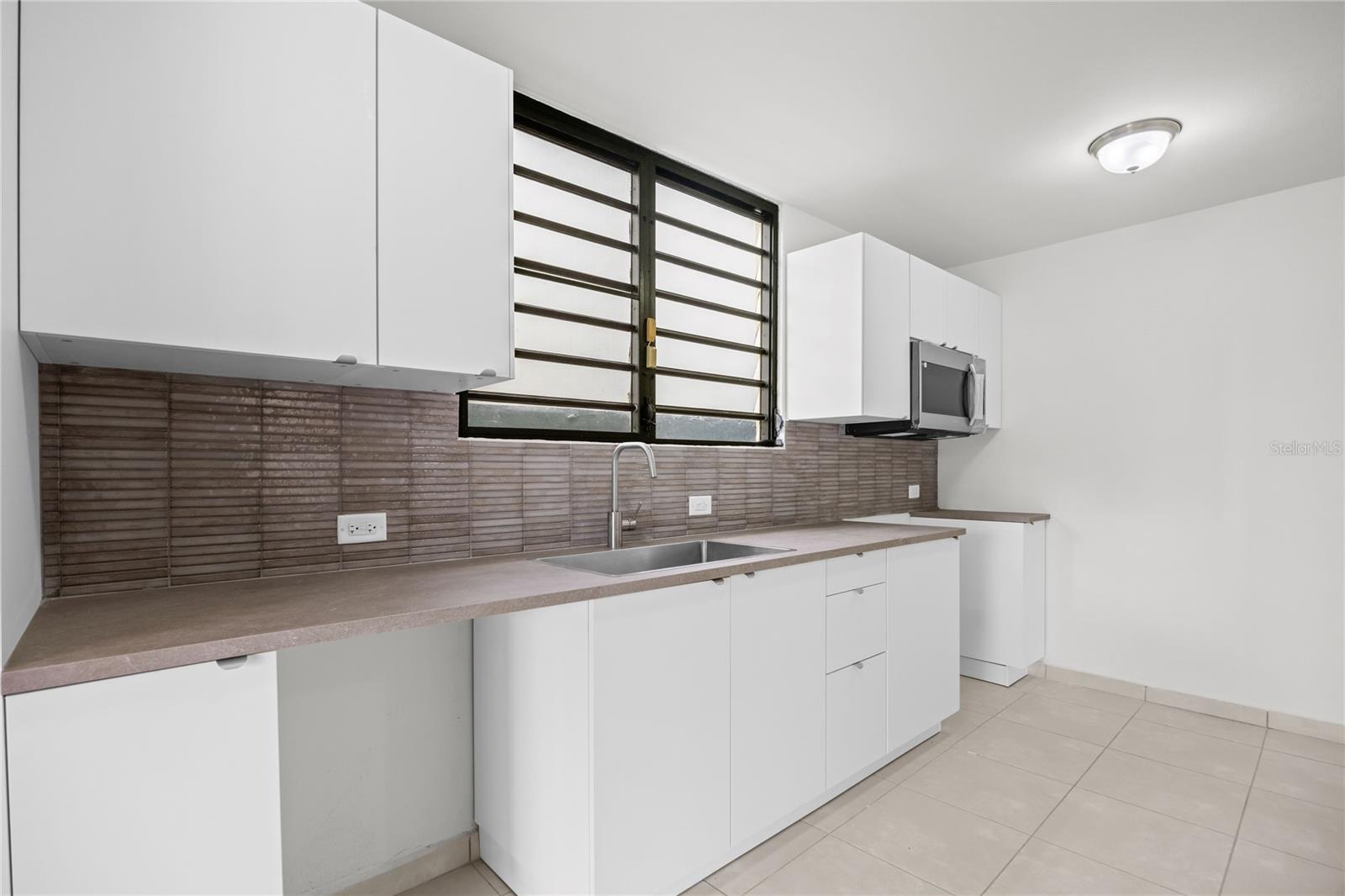 AMPLICIÓN ALTO APOLO - Residential