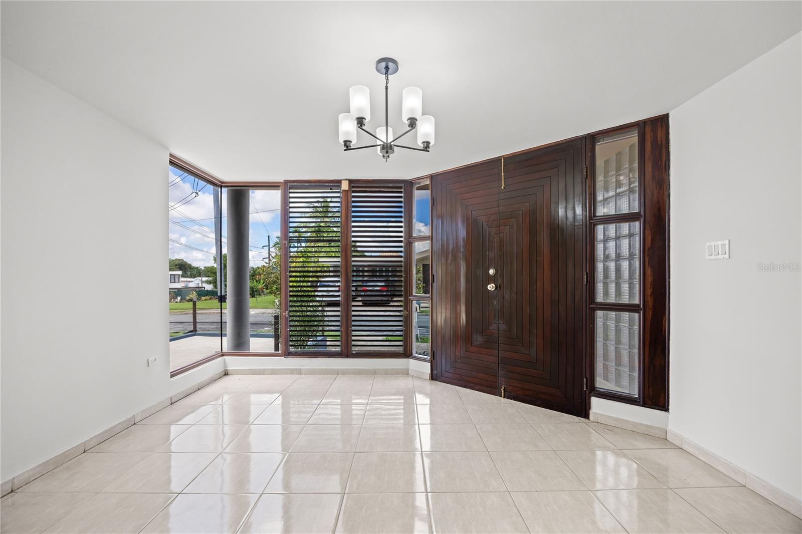 AMPLICIÓN ALTO APOLO - Residential