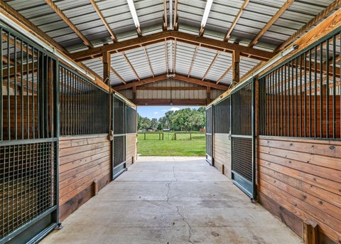 Tiny photo for 402 SW 127th Place, Ocala, FL 34473 (MLS # OM730520)