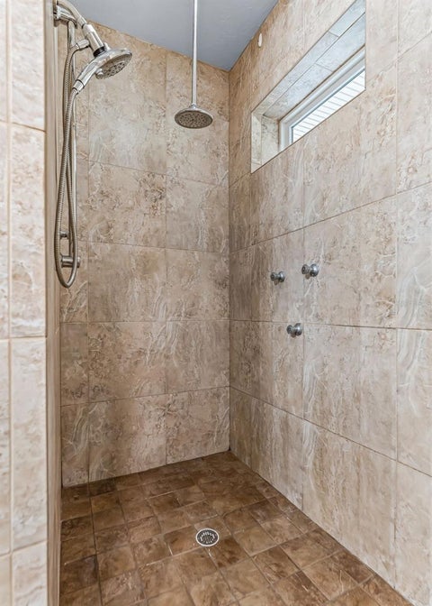 Tiny photo for 402 SW 127th Place, Ocala, FL 34473 (MLS # OM730520)