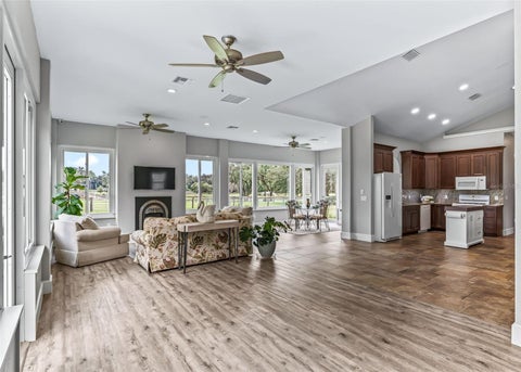 Tiny photo for 402 SW 127th Place, Ocala, FL 34473 (MLS # OM730520)