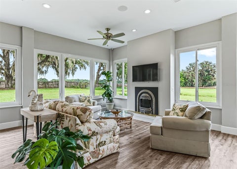 Tiny photo for 402 SW 127th Place, Ocala, FL 34473 (MLS # OM730520)
