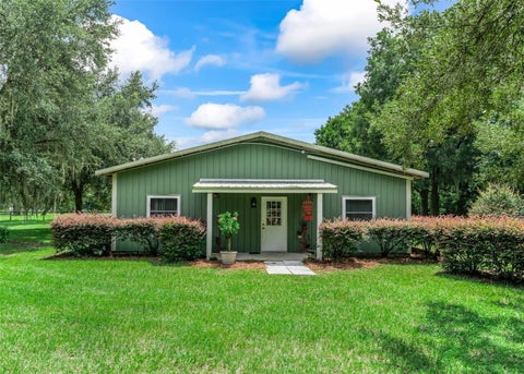 Tiny photo for 402 SW 127th Place, Ocala, FL 34473 (MLS # OM730520)