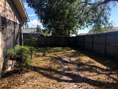 A home in WINTER HAVEN