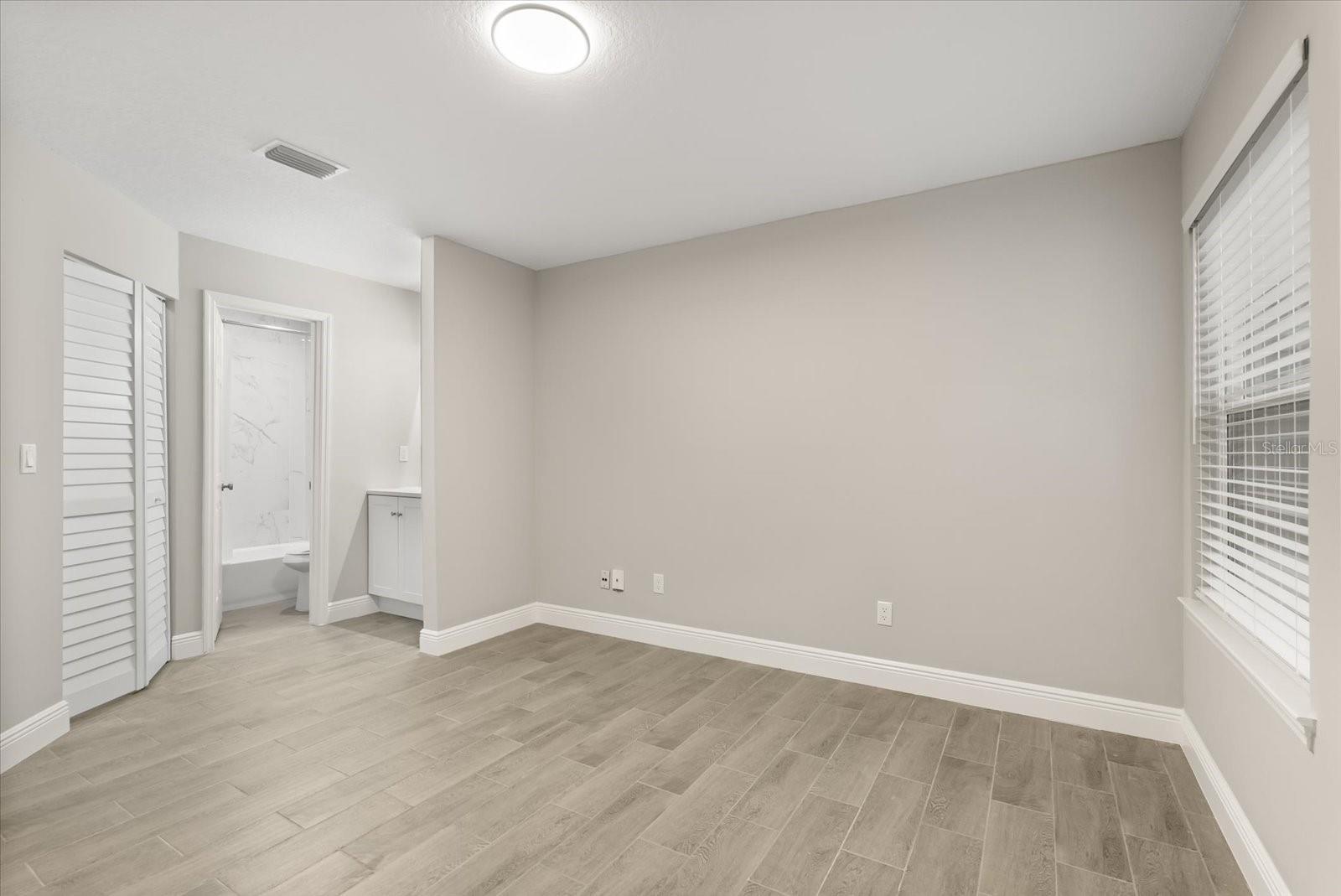 REGENCY PARK AT LAKE MARY A CONDO - Residential