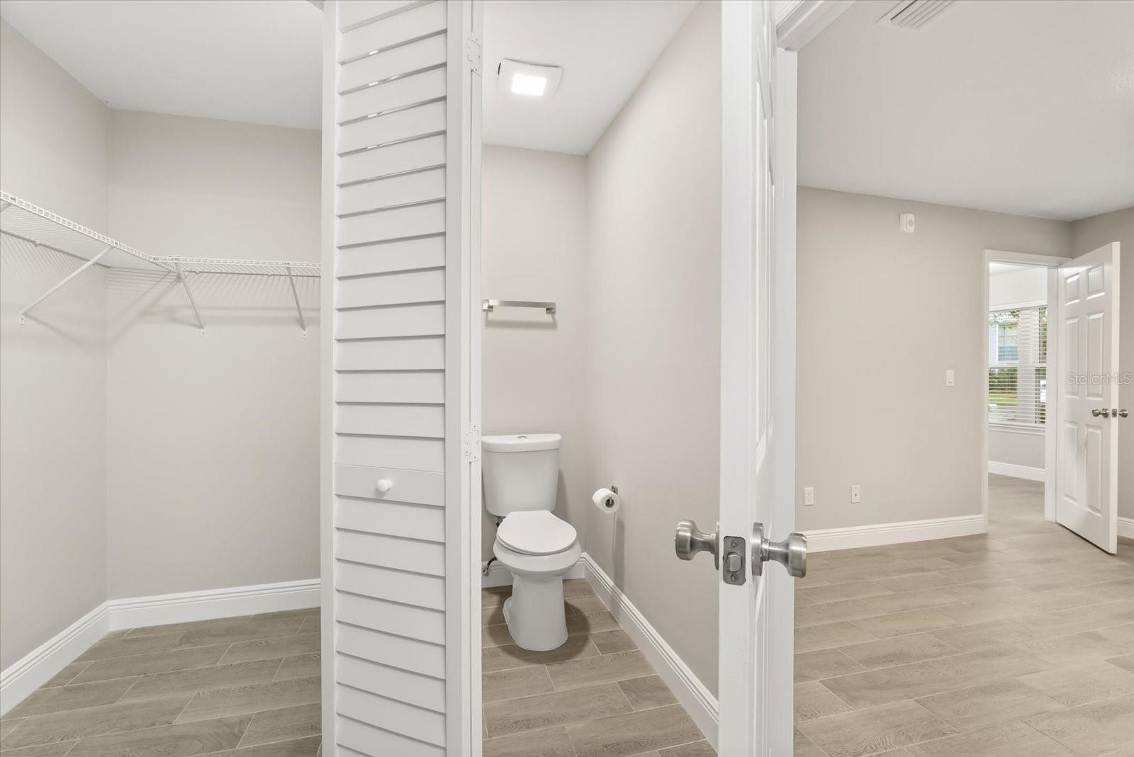 REGENCY PARK AT LAKE MARY A CONDO - Residential