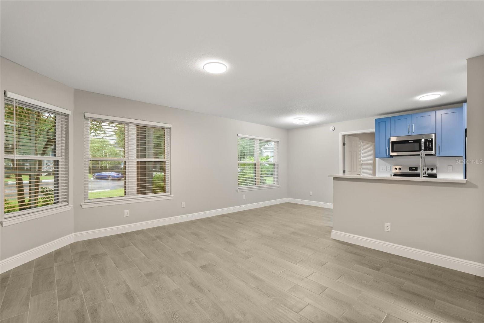 2592 GRASSY POINT DRIVE 104