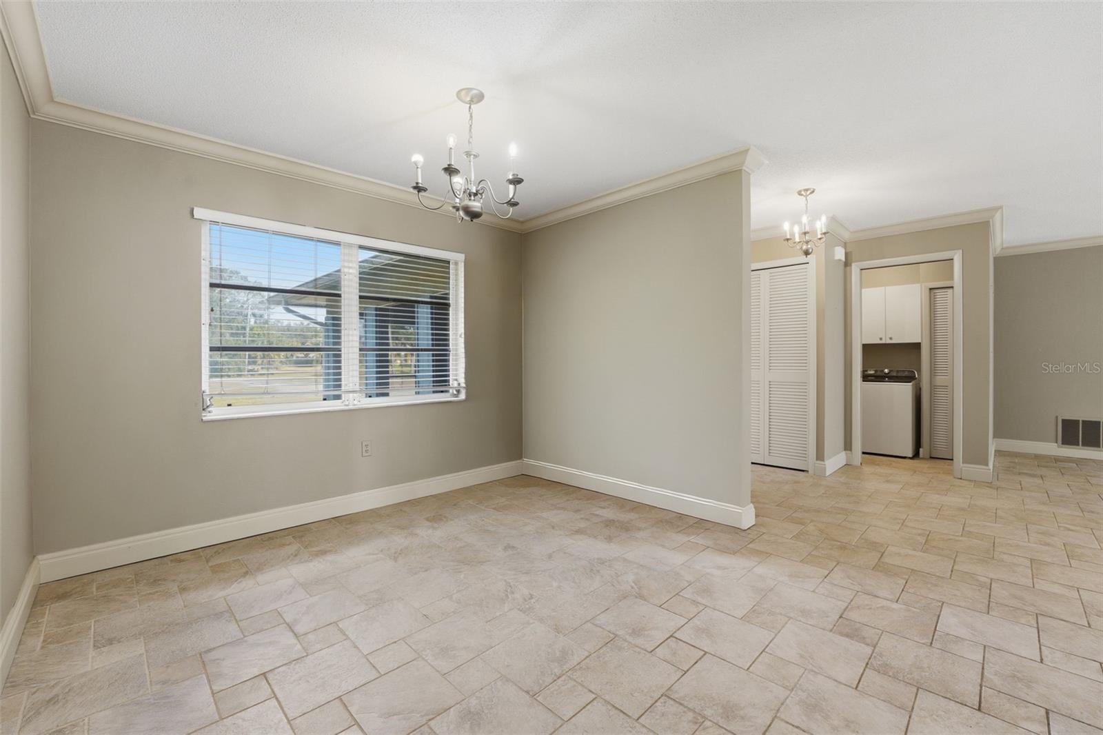 MISSION VALLEY ESTATE SEC A - Residential