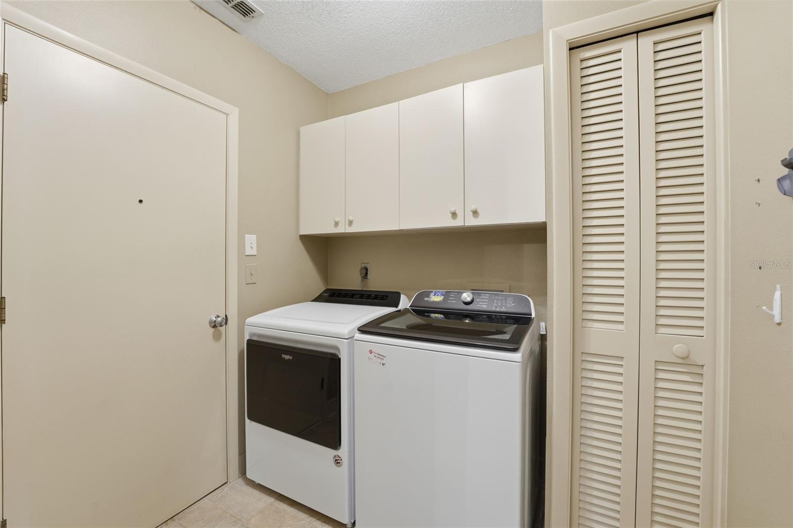 MISSION VALLEY ESTATE SEC A - Residential