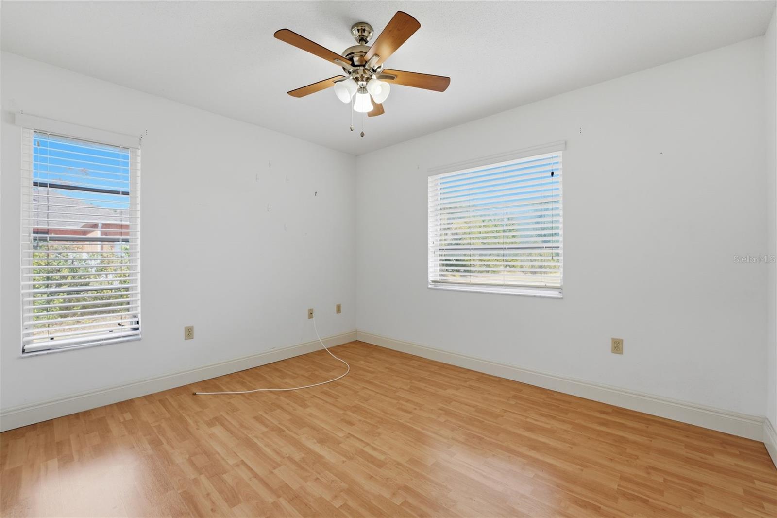 MISSION VALLEY ESTATE SEC A - Residential