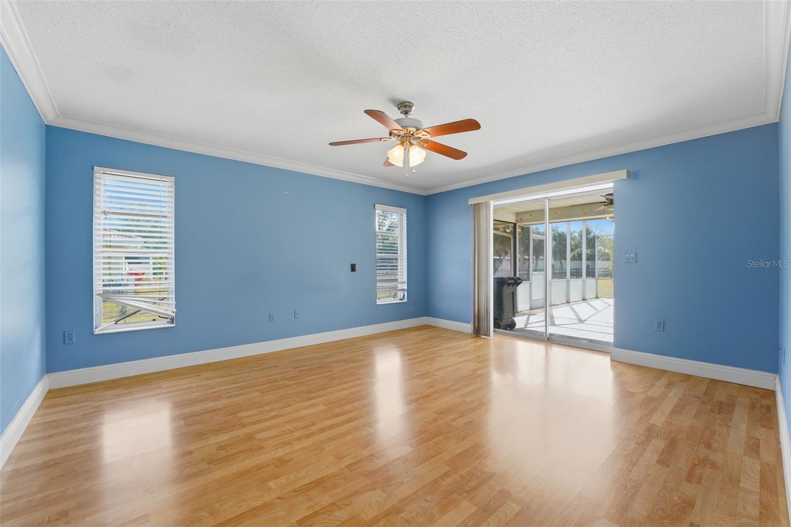 MISSION VALLEY ESTATE SEC A - Residential