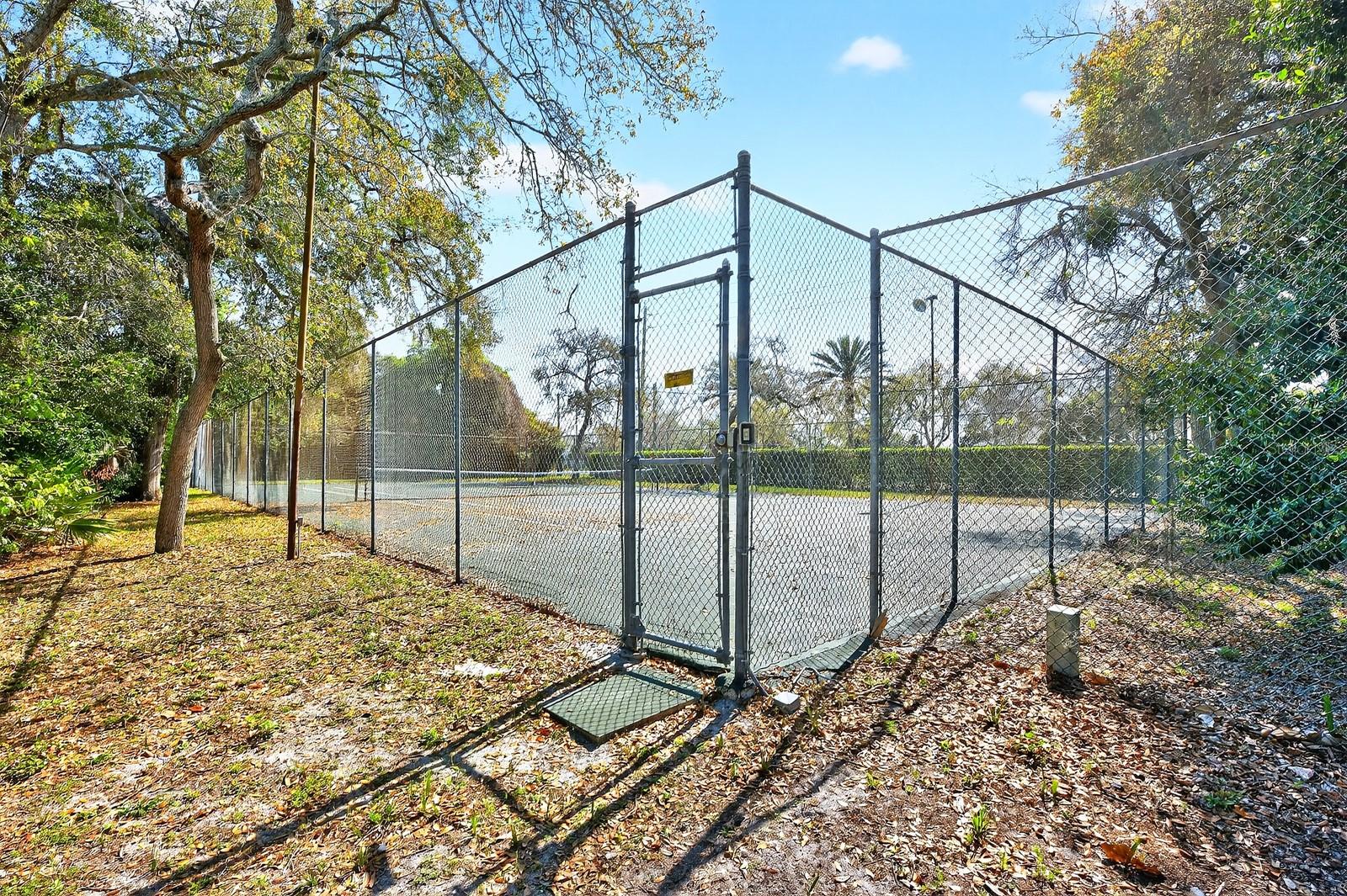 VILLAGE - Residential