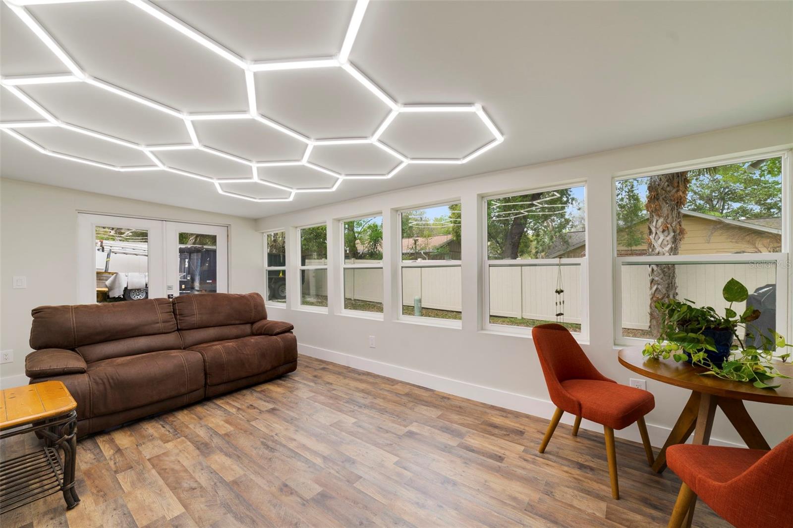 VILLAGE - Residential