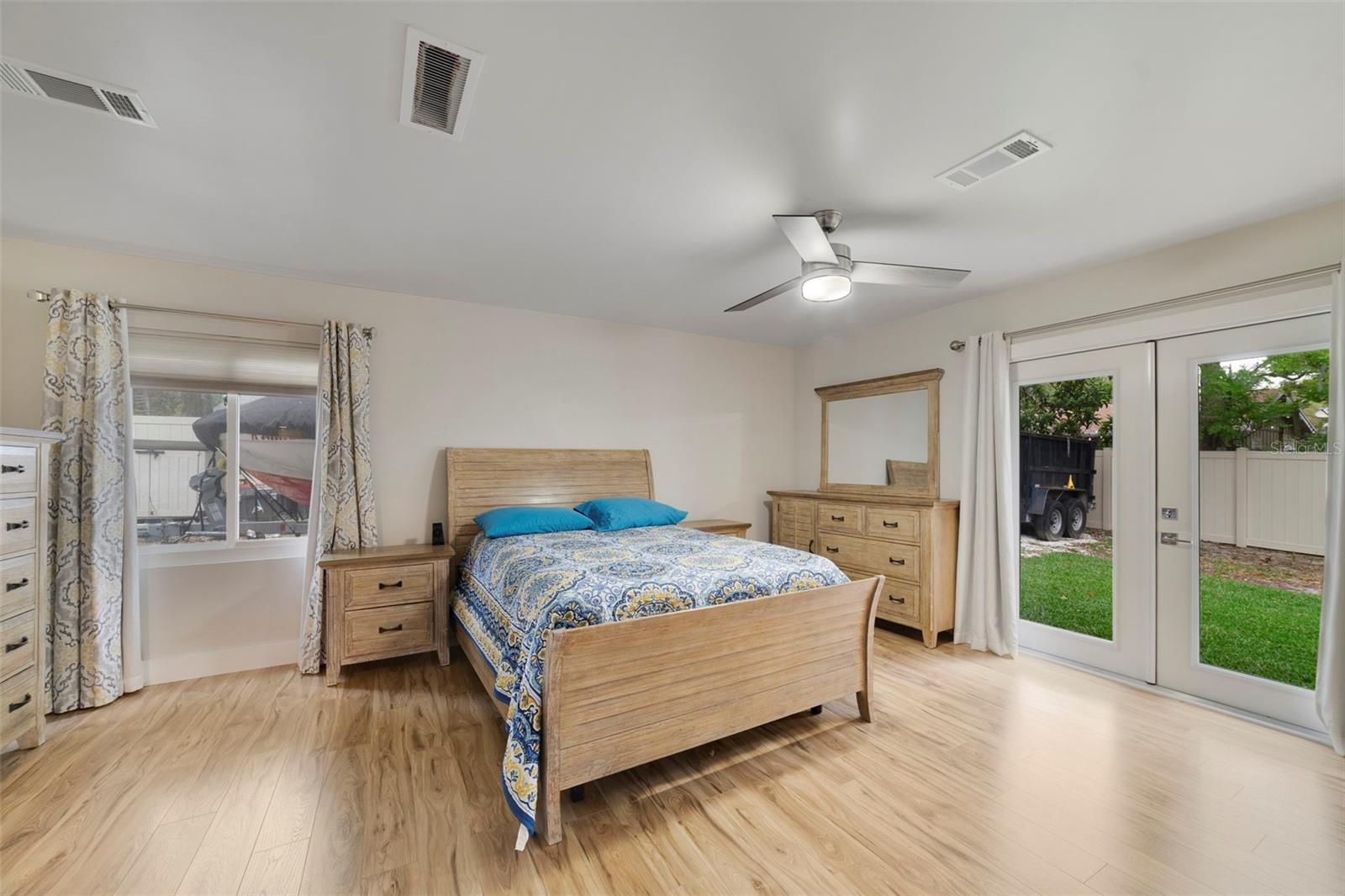 VILLAGE - Residential