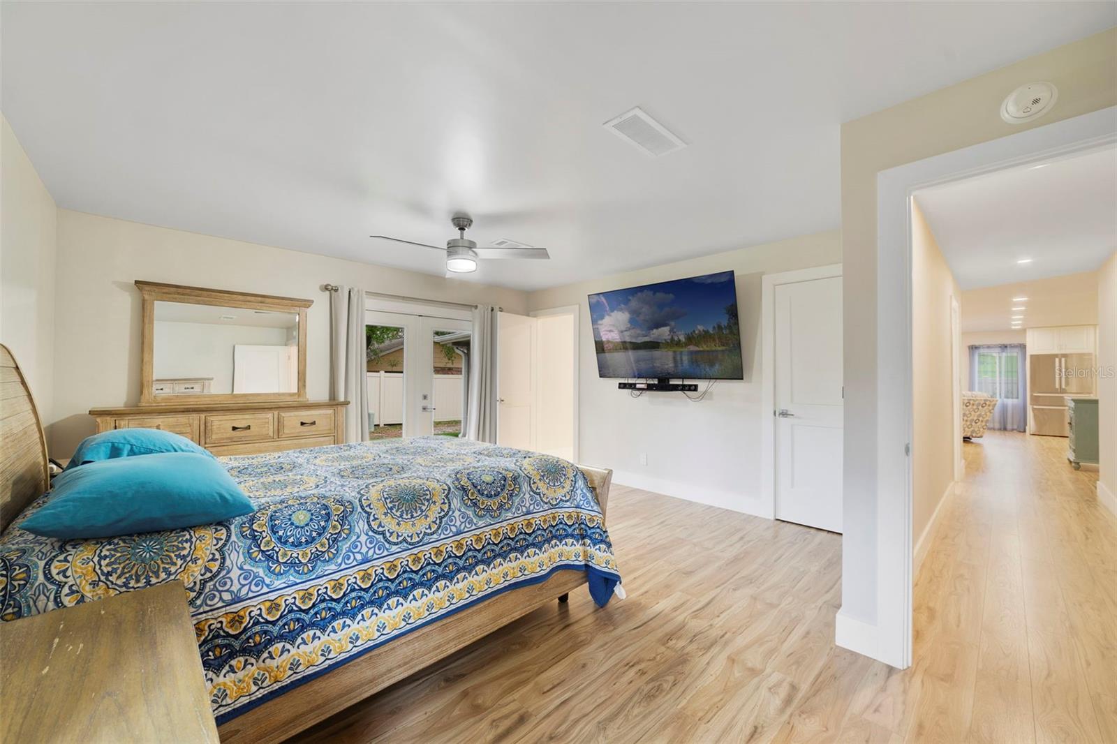 VILLAGE - Residential