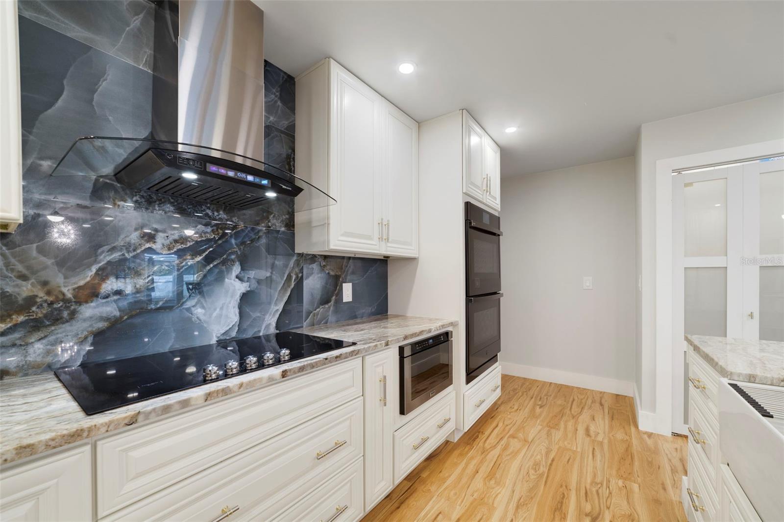 VILLAGE - Residential