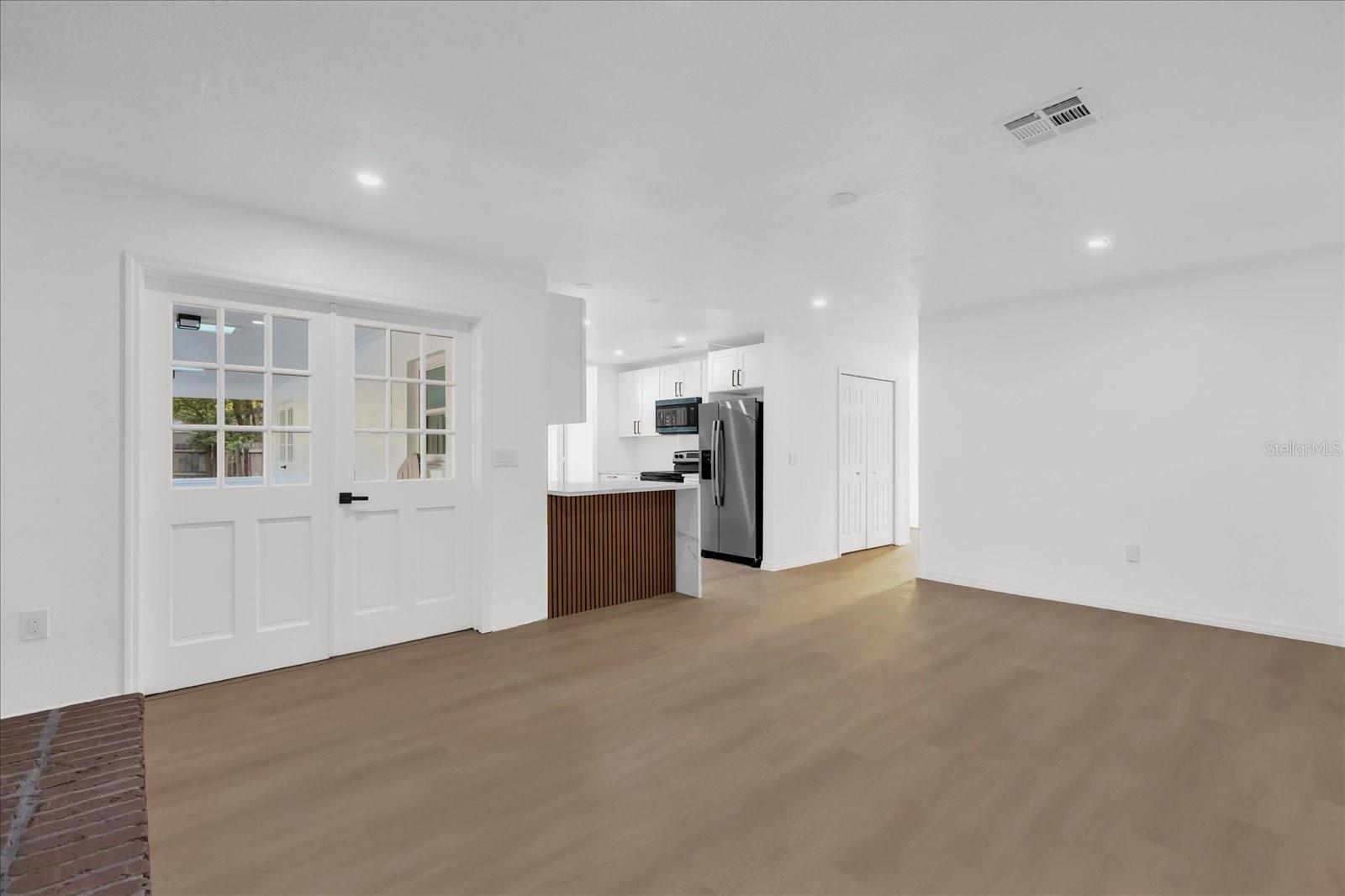 SLEEPY HOLLOW 1ST ADD - Residential