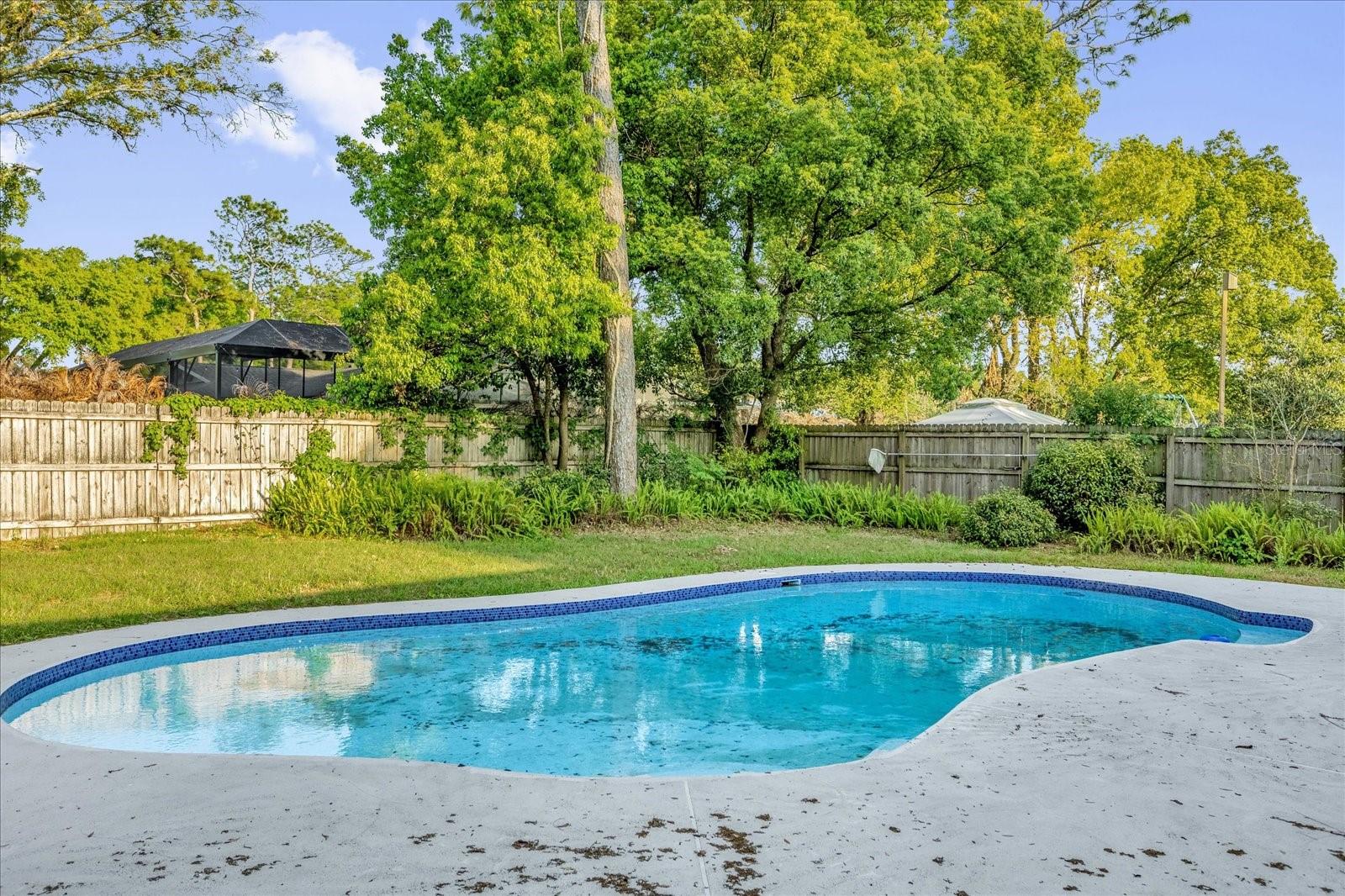 SLEEPY HOLLOW 1ST ADD - Residential