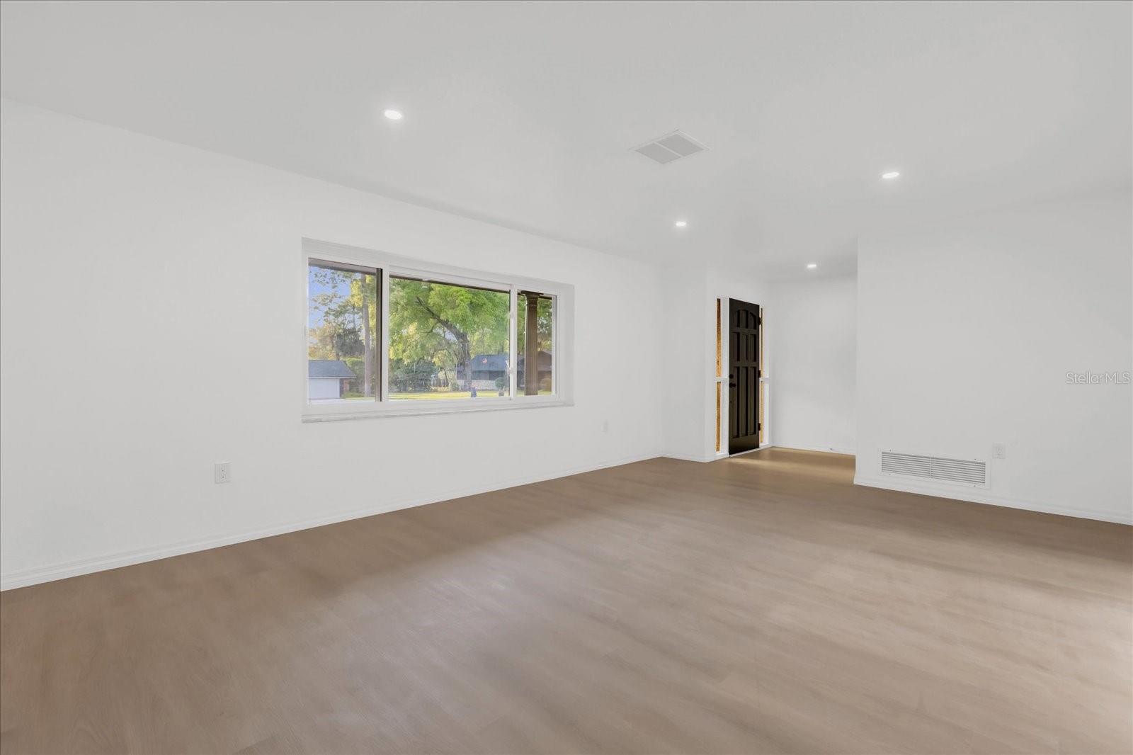 SLEEPY HOLLOW 1ST ADD - Residential