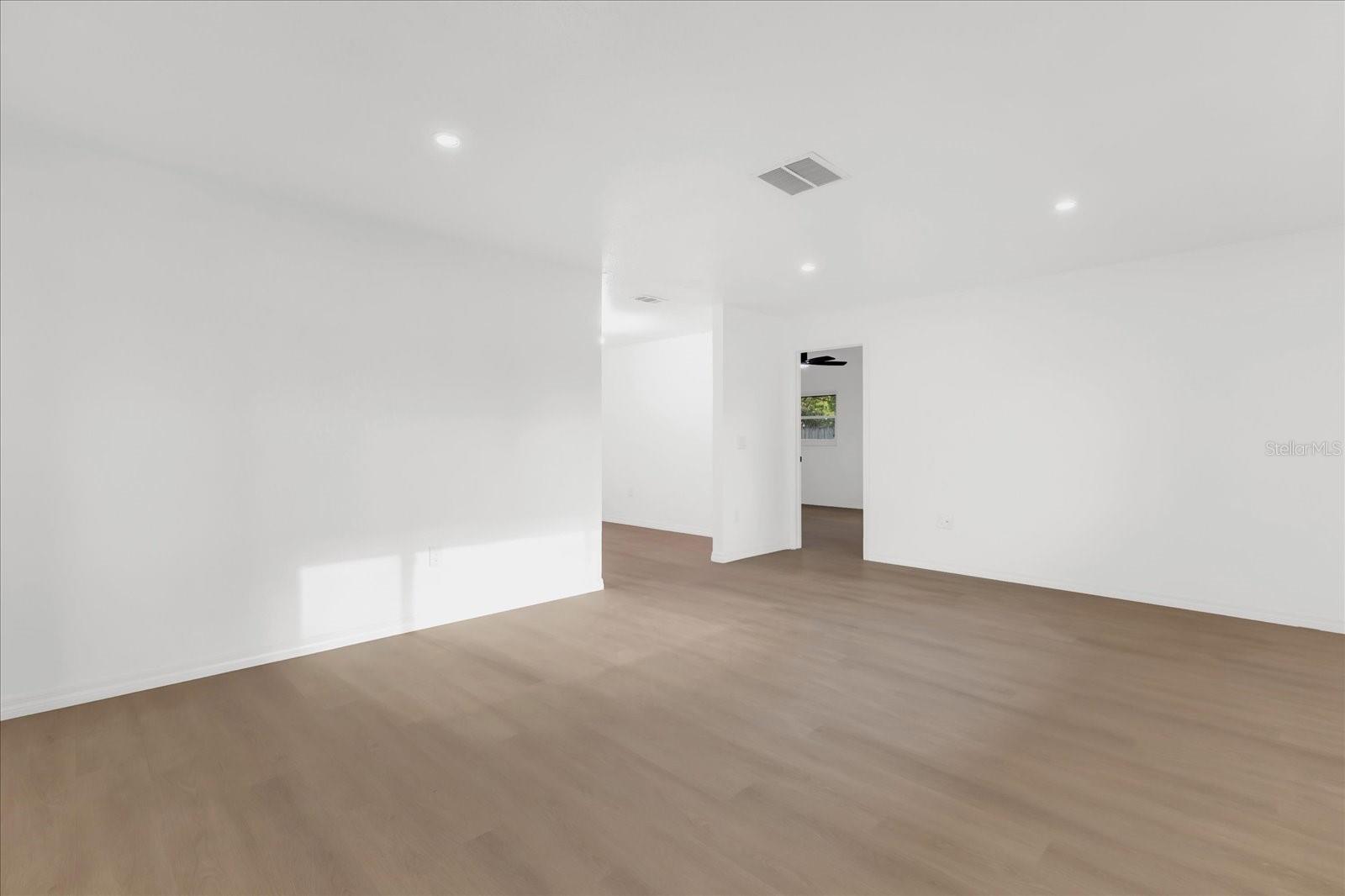 SLEEPY HOLLOW 1ST ADD - Residential