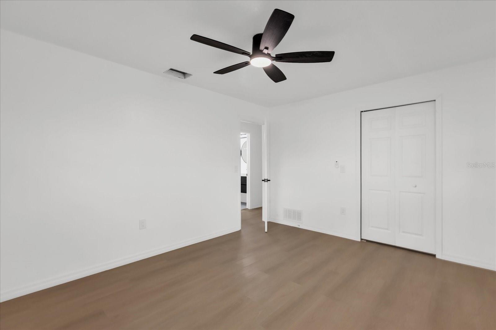 SLEEPY HOLLOW 1ST ADD - Residential