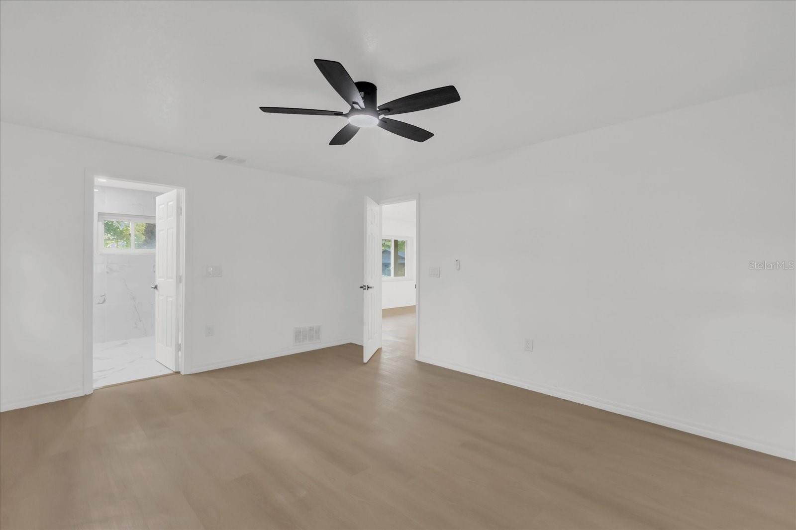 SLEEPY HOLLOW 1ST ADD - Residential