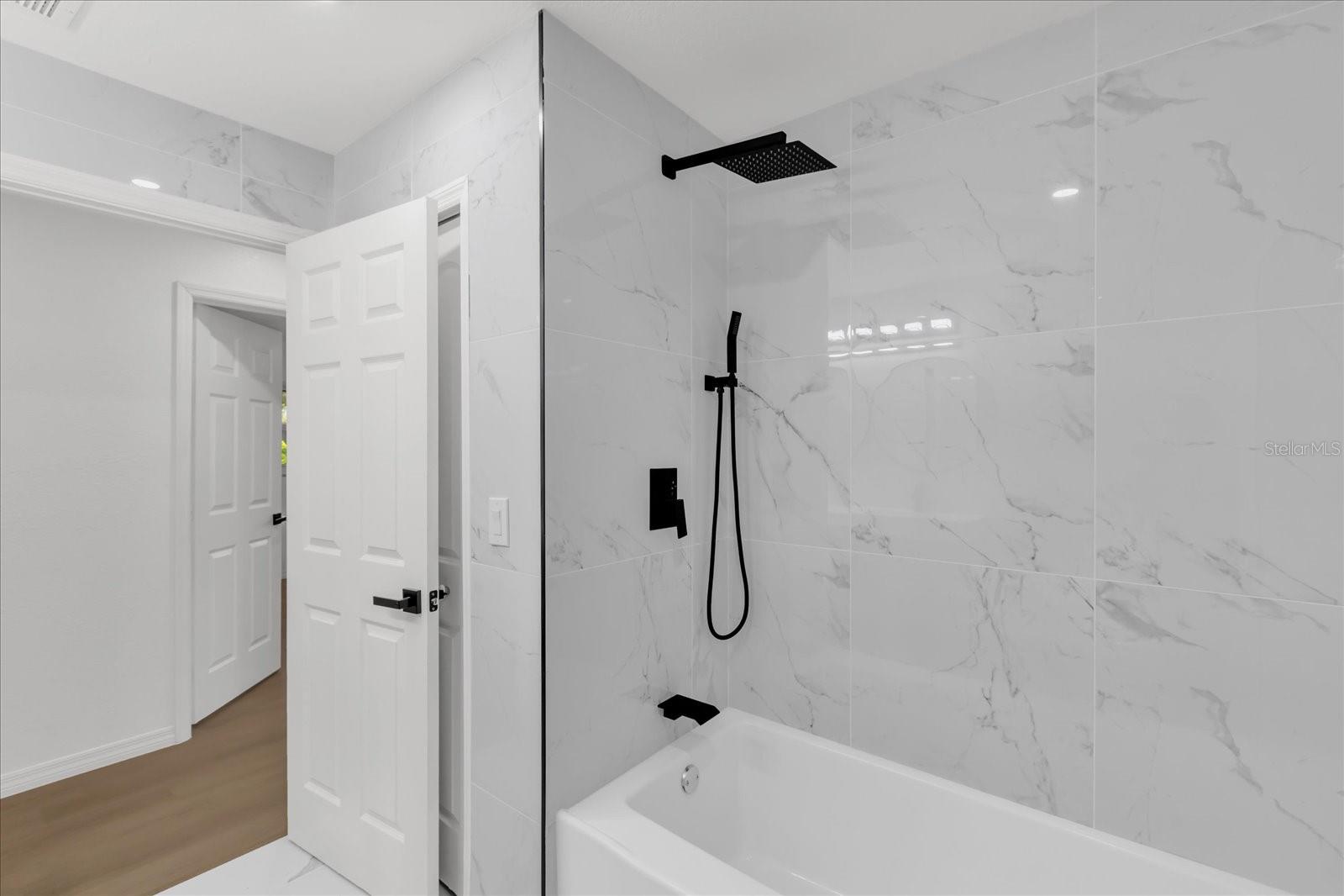 SLEEPY HOLLOW 1ST ADD - Residential