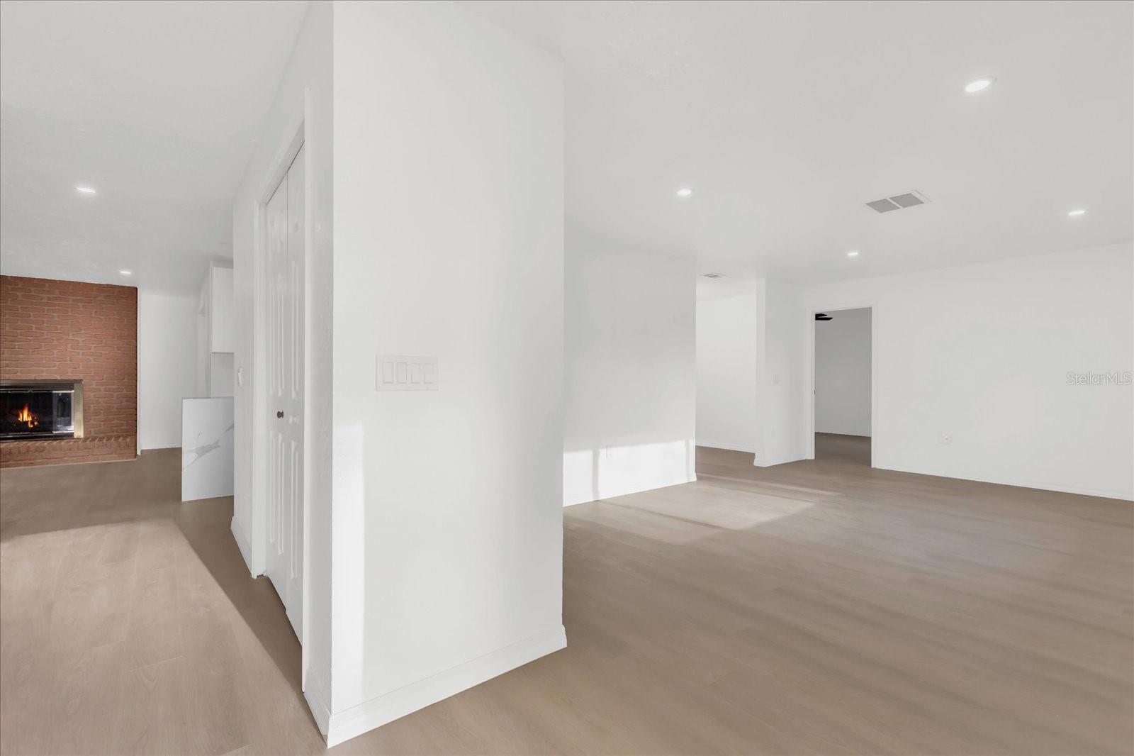 SLEEPY HOLLOW 1ST ADD - Residential