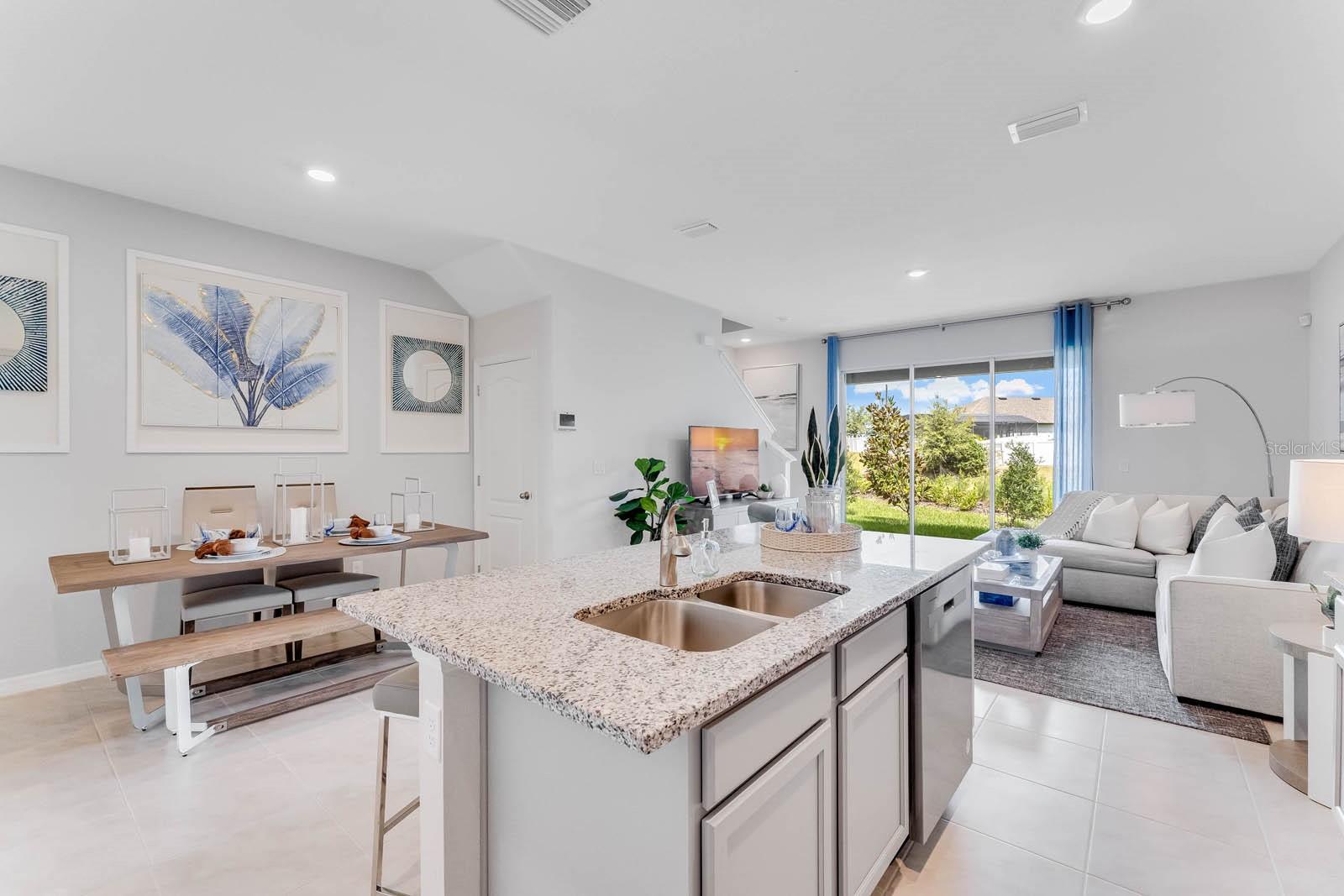 VENEZIA TOWNHOUSES - Residential