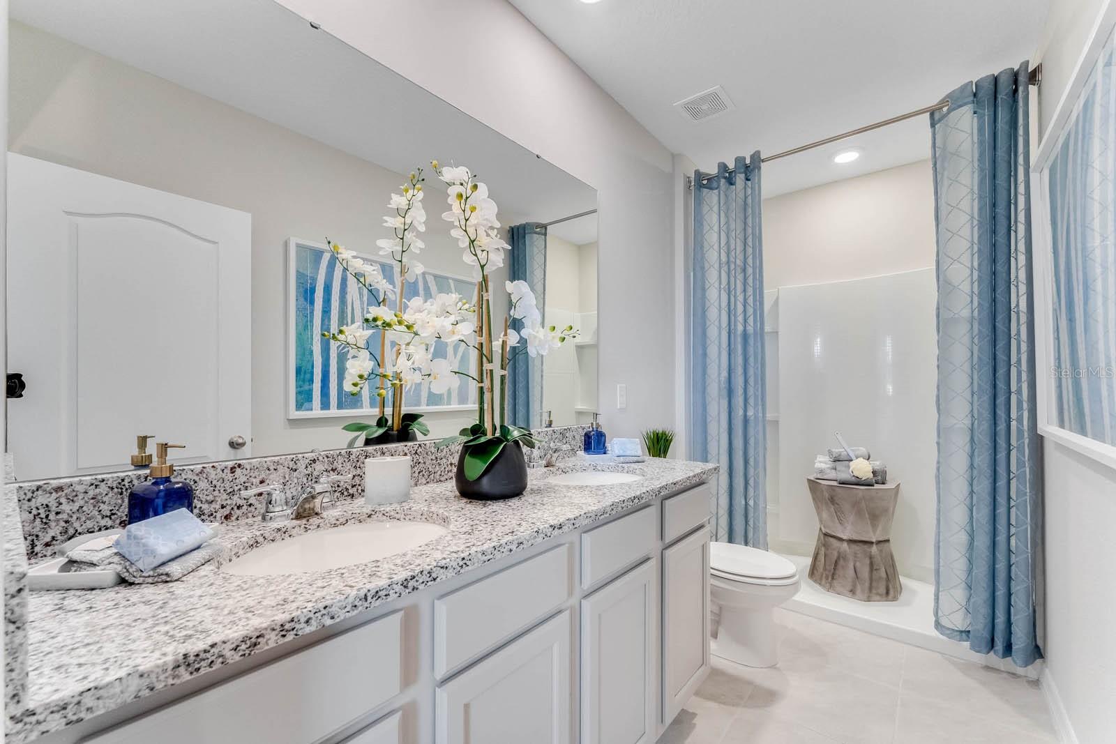 VENEZIA TOWNHOUSES - Residential