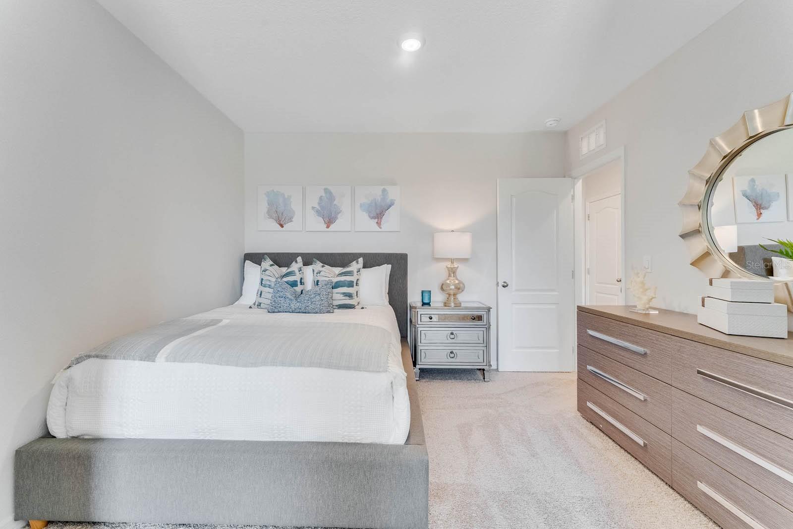 VENEZIA TOWNHOUSES - Residential