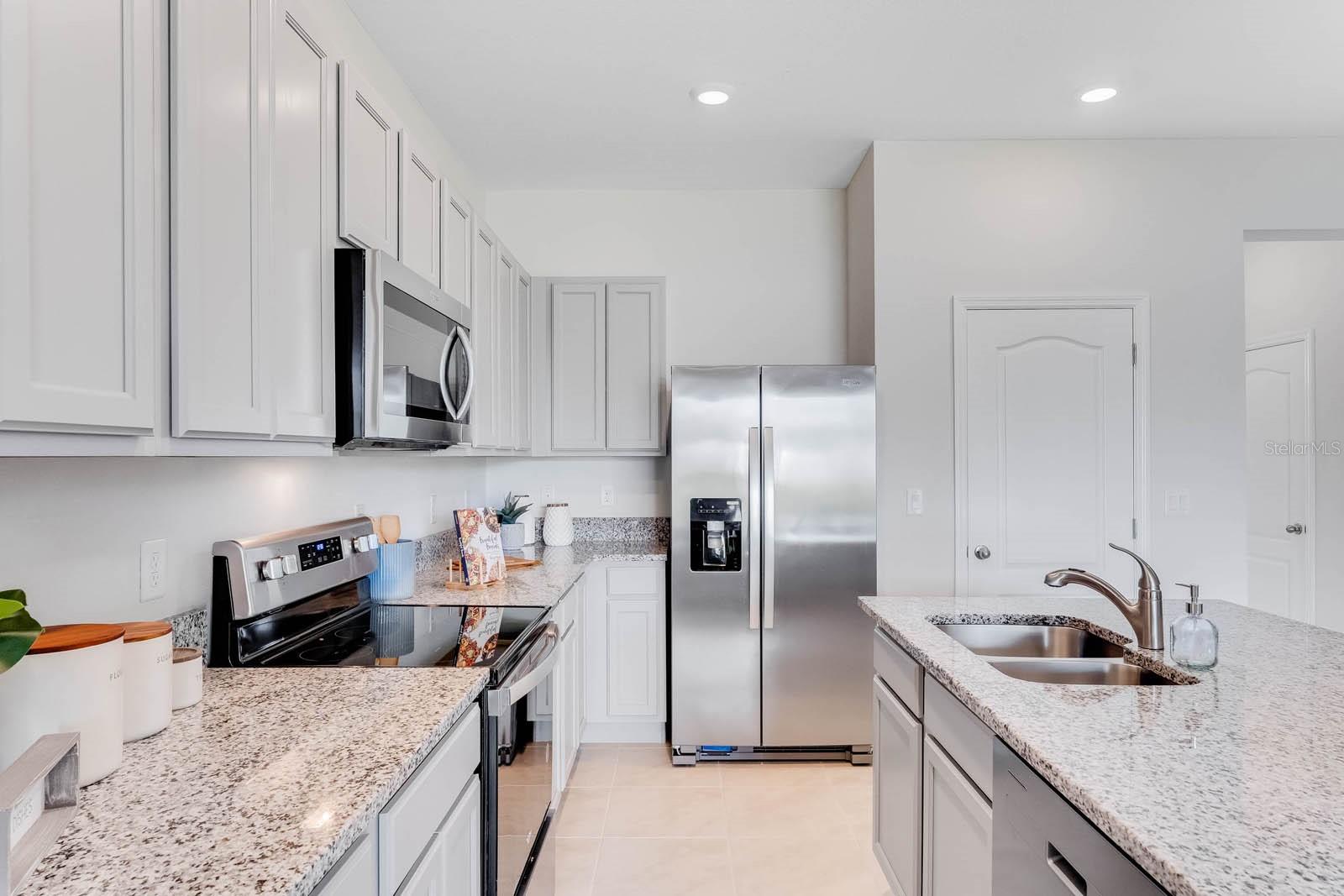 VENEZIA TOWNHOUSES - Residential