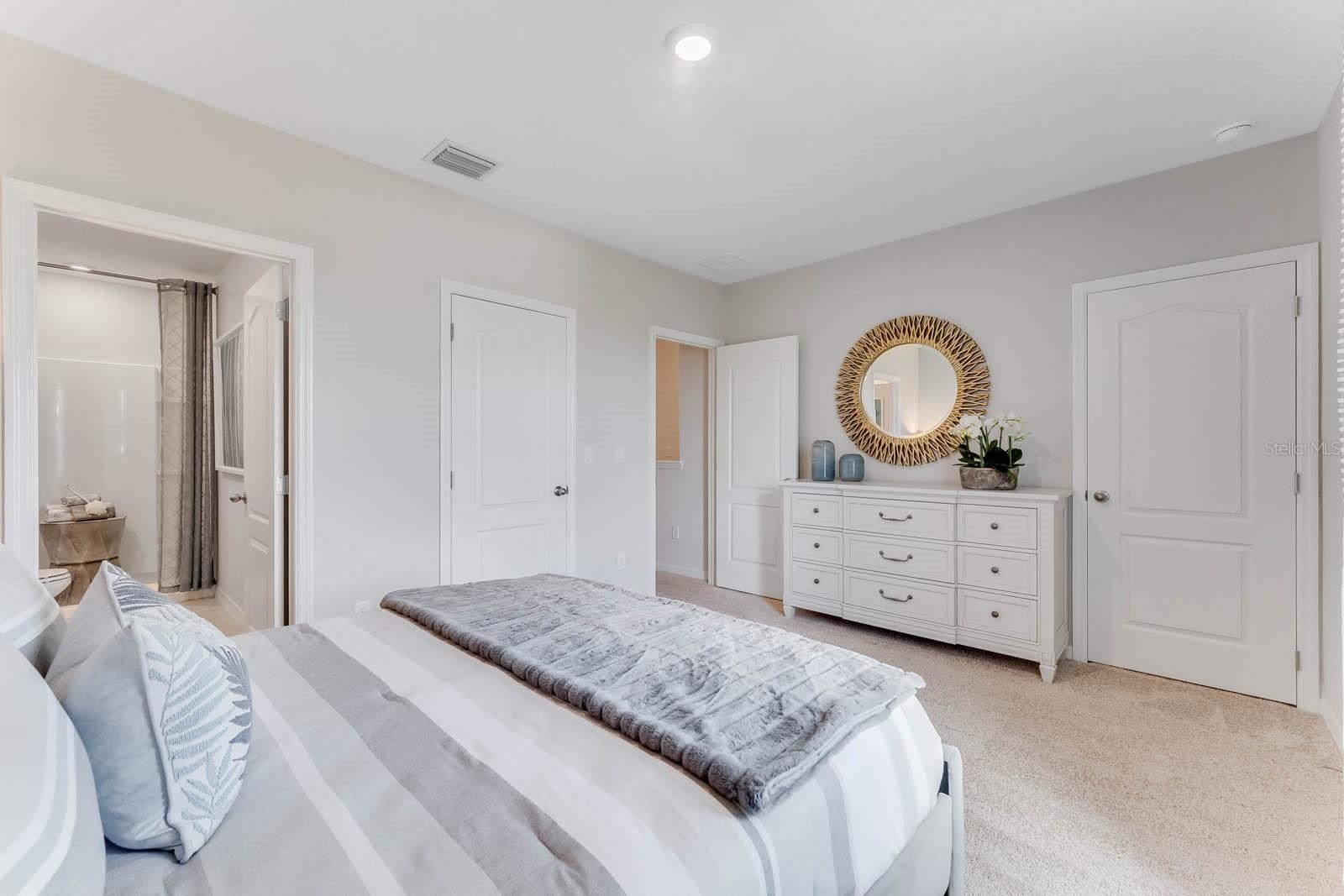 VENEZIA TOWNHOUSES - Residential