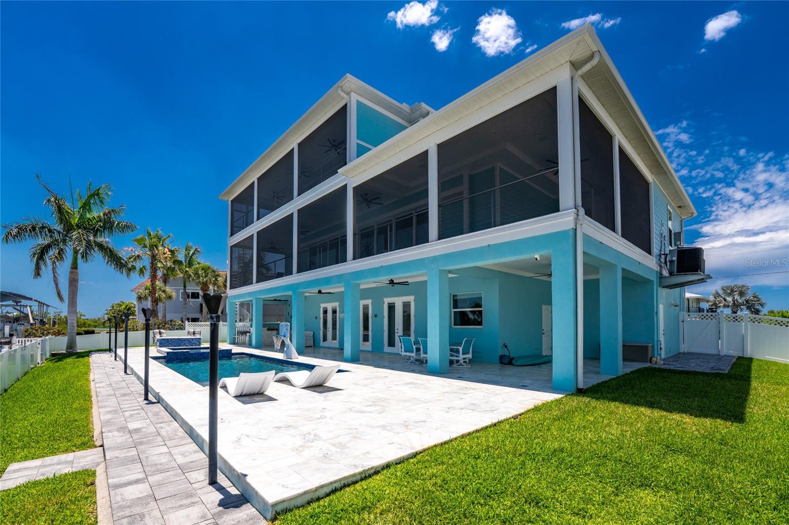 9290 PINE COVE DRIVE