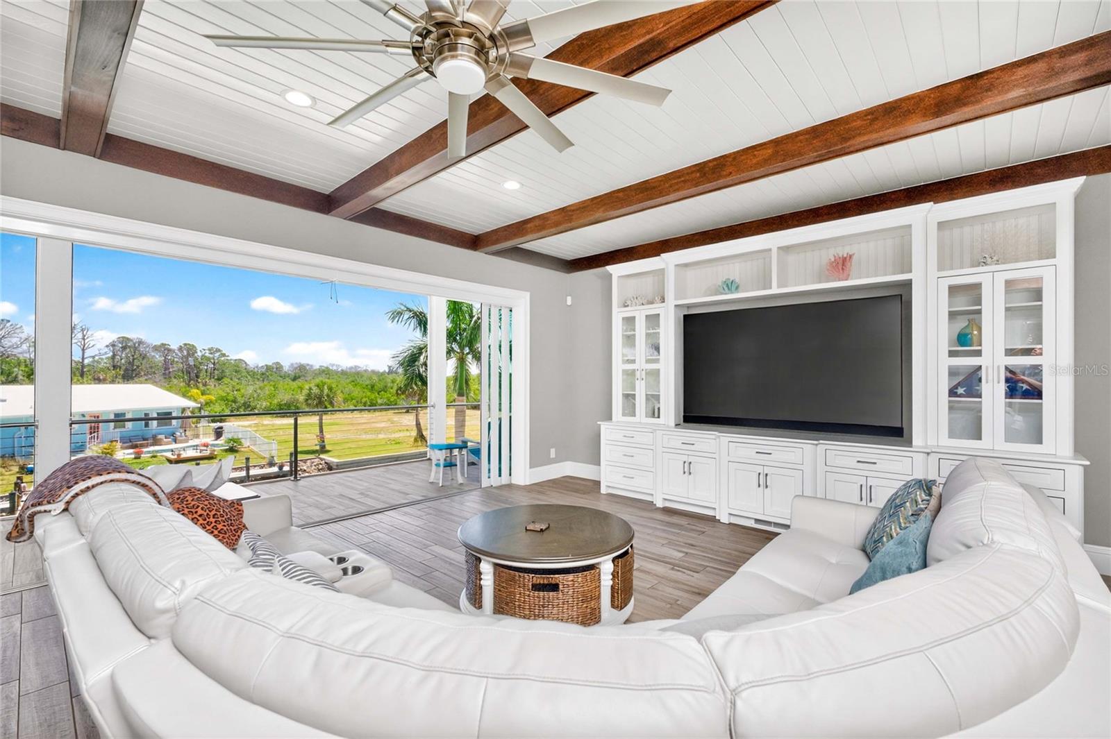 PINE COVE - Residential