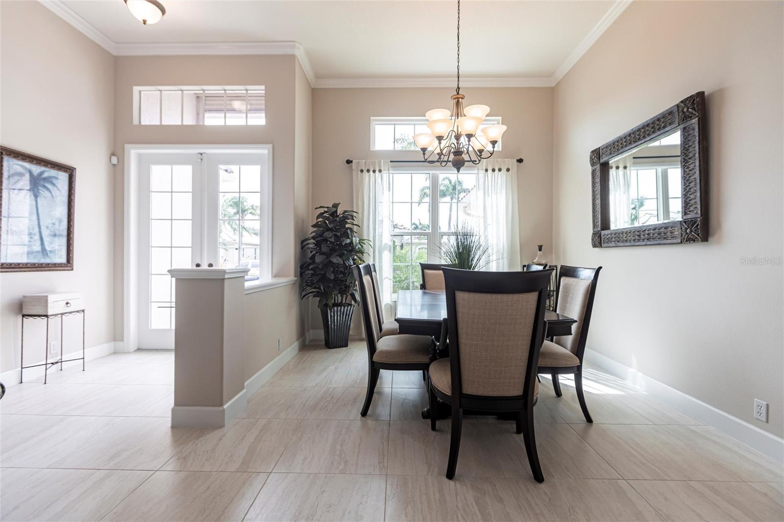 PELICAN POINTE GOLF & CNTRY CL - Residential