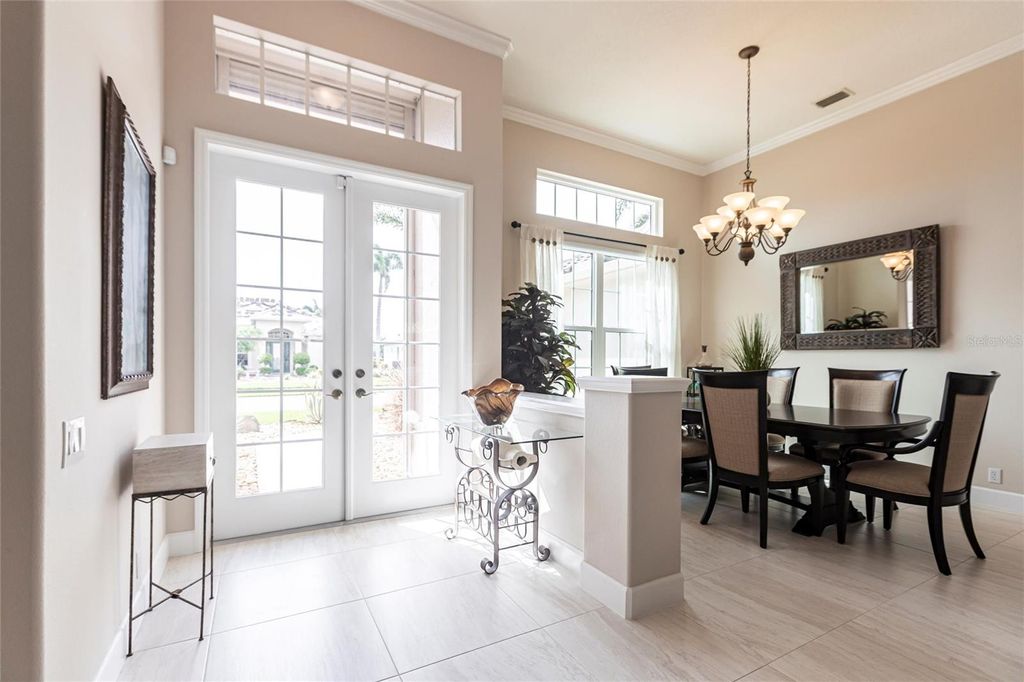 Photo of 604 Cockatoo Circle, Venice, FL 34285 (MLS # A4659066)