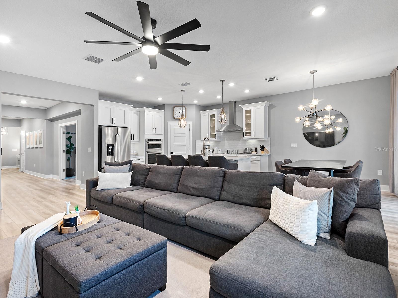 VENICE WOODLANDS - Residential