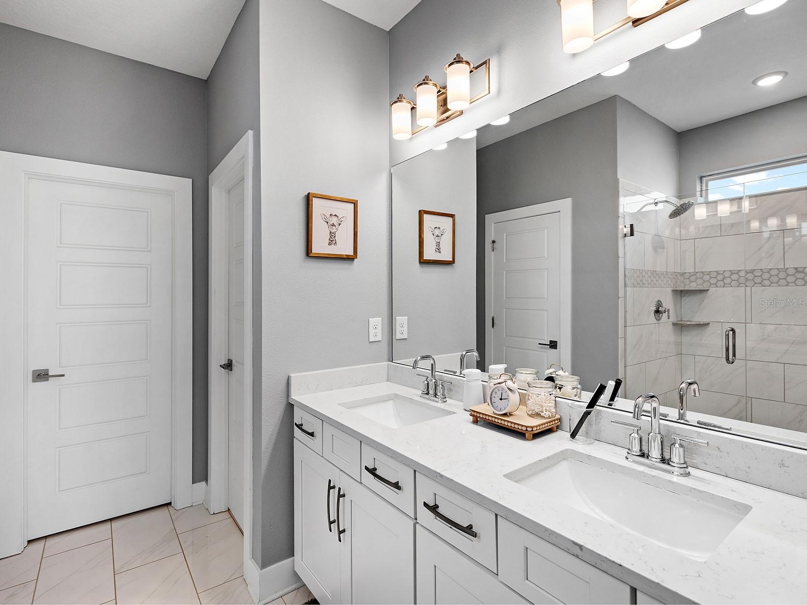 VENICE WOODLANDS - Residential