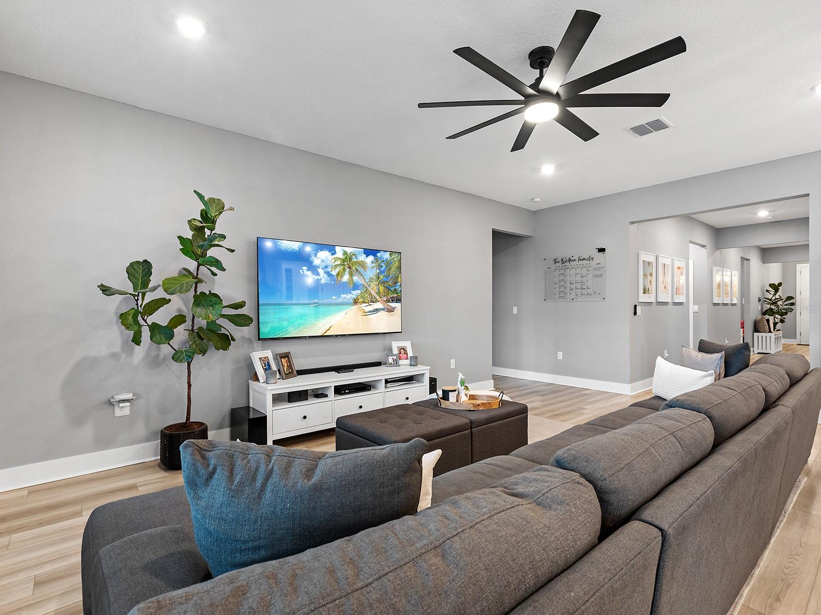 VENICE WOODLANDS - Residential