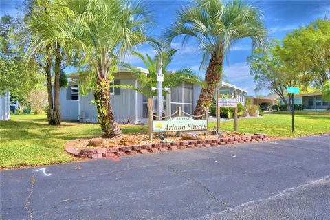 A home in AUBURNDALE